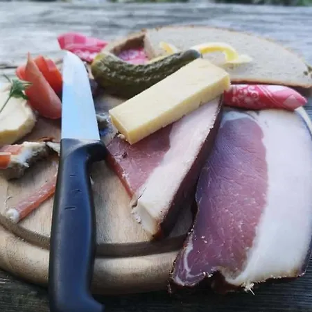 Andrea 7 By Smr Close To Gondola * راوريس